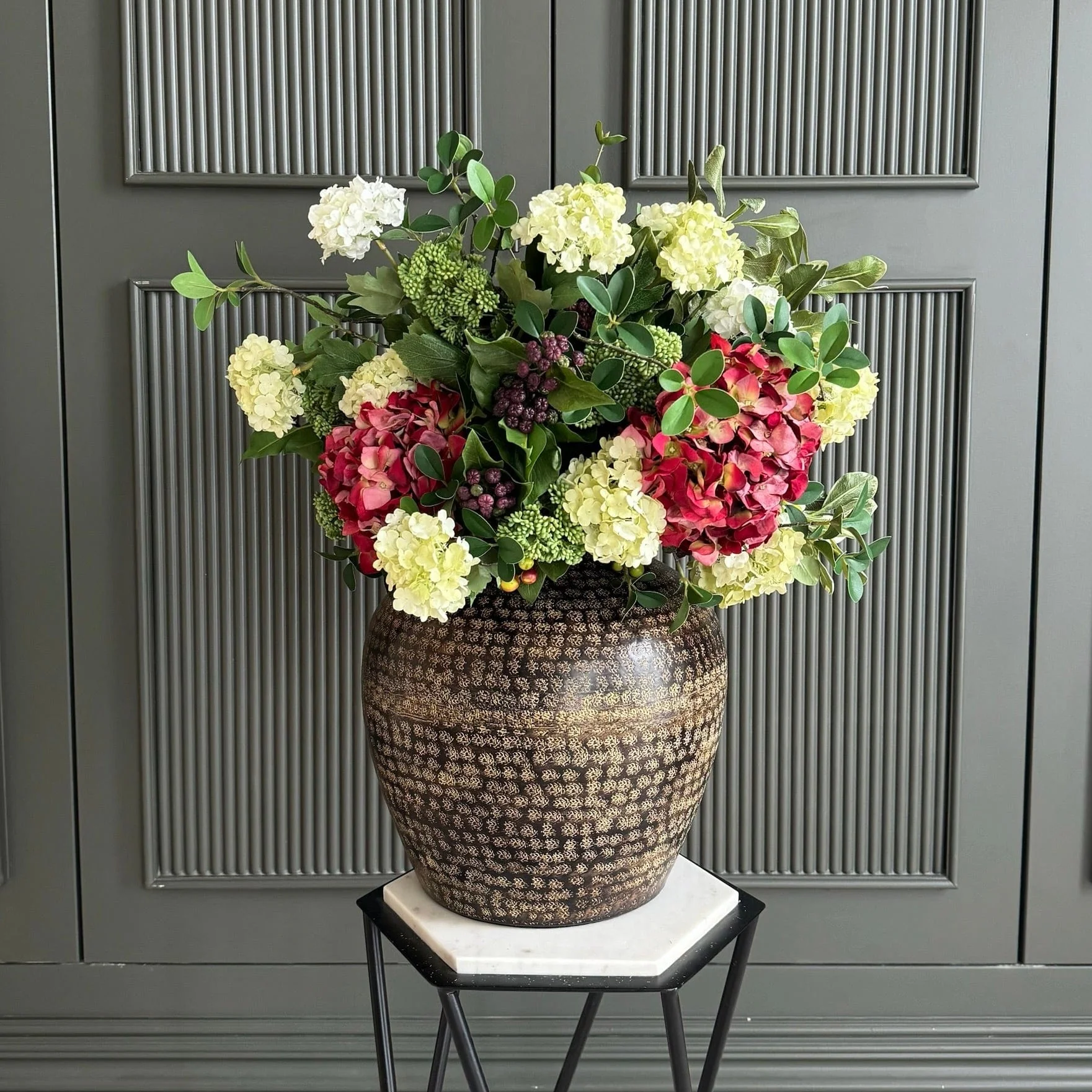 Winter Aura Arrangement - Image 6