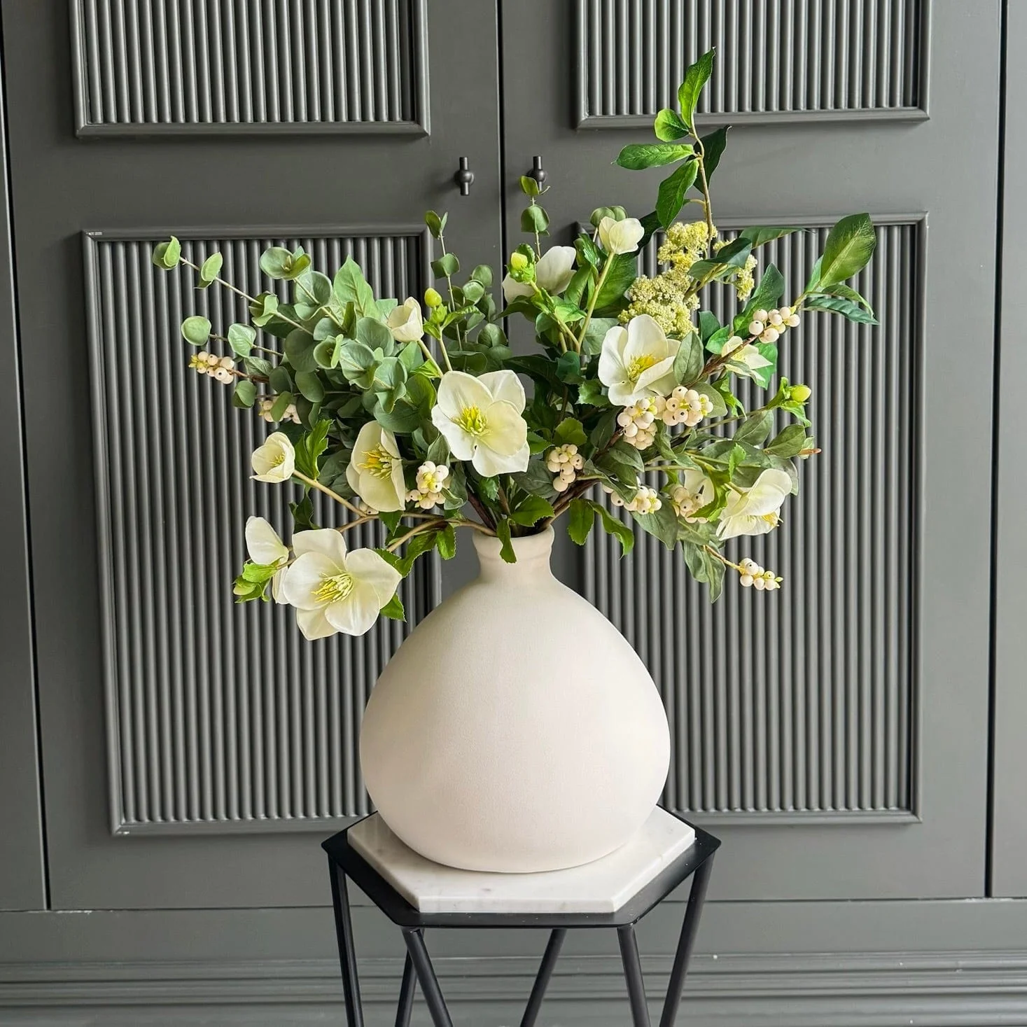 Hellebore & Berries Artificial Arrangement - Image 8