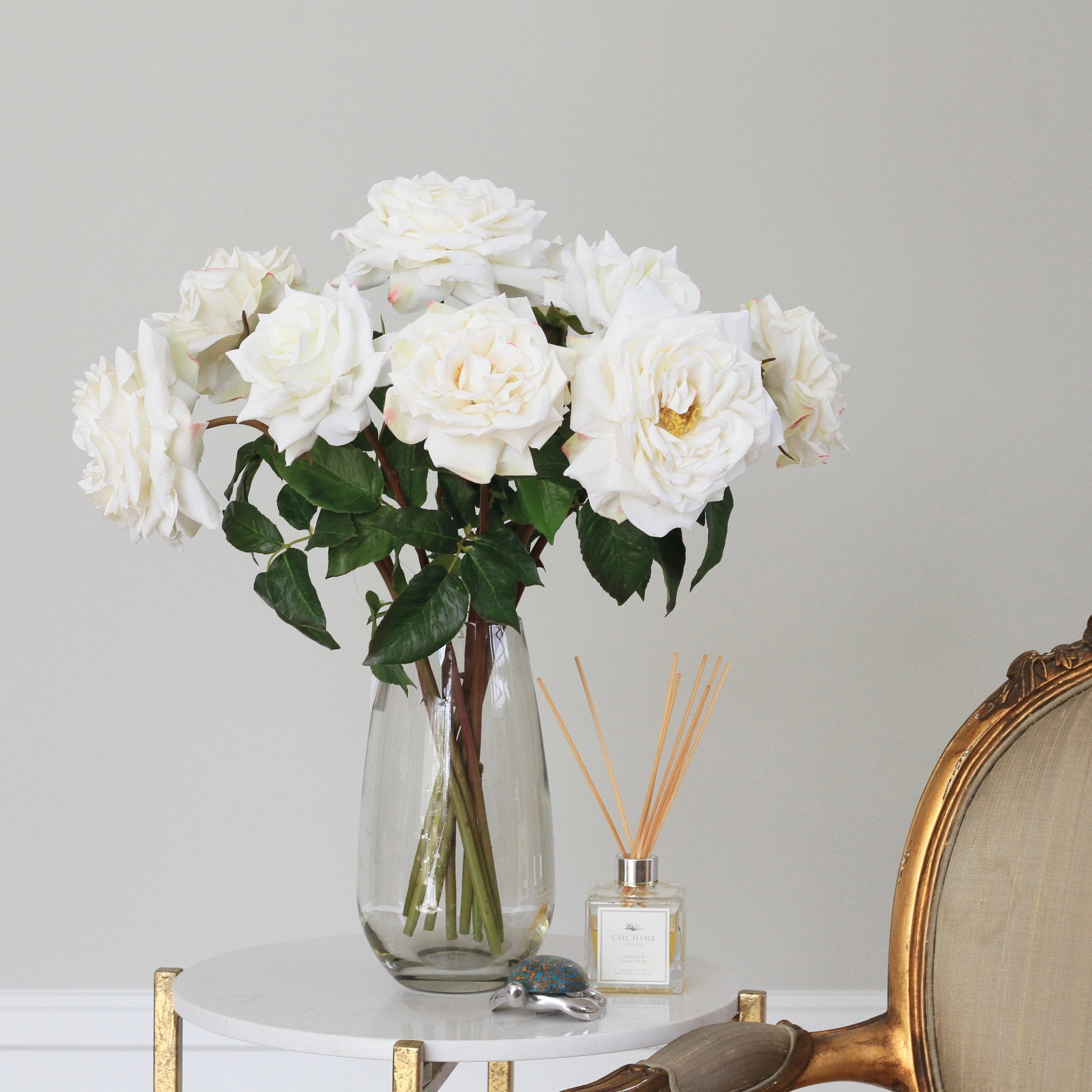 Clear Elegant Vase - Medium - Image 3