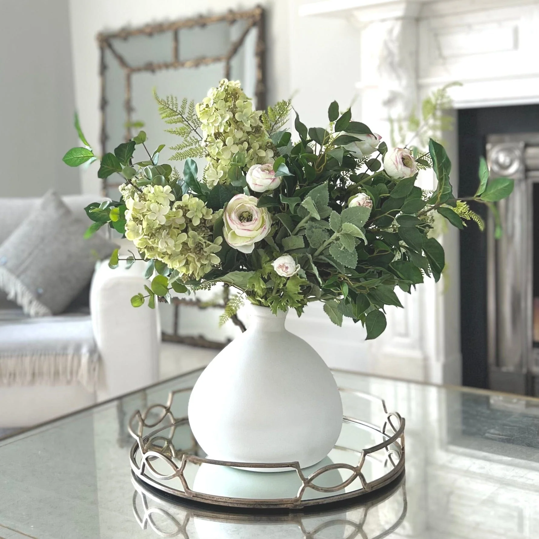 Green Light Artificial Flower Arrangement - Image 5