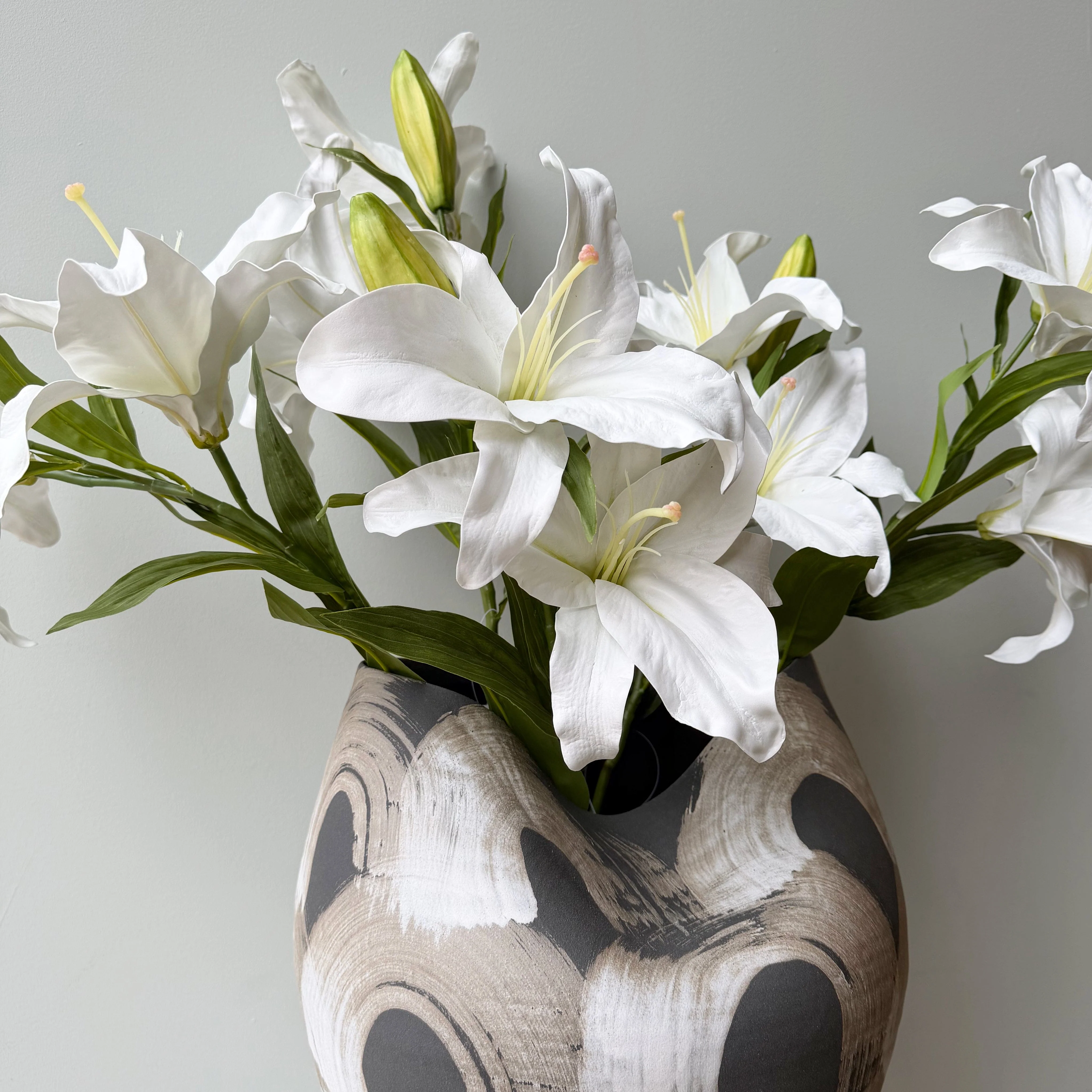 Large Abstract Patterned Porcelain Vase - Image 4
