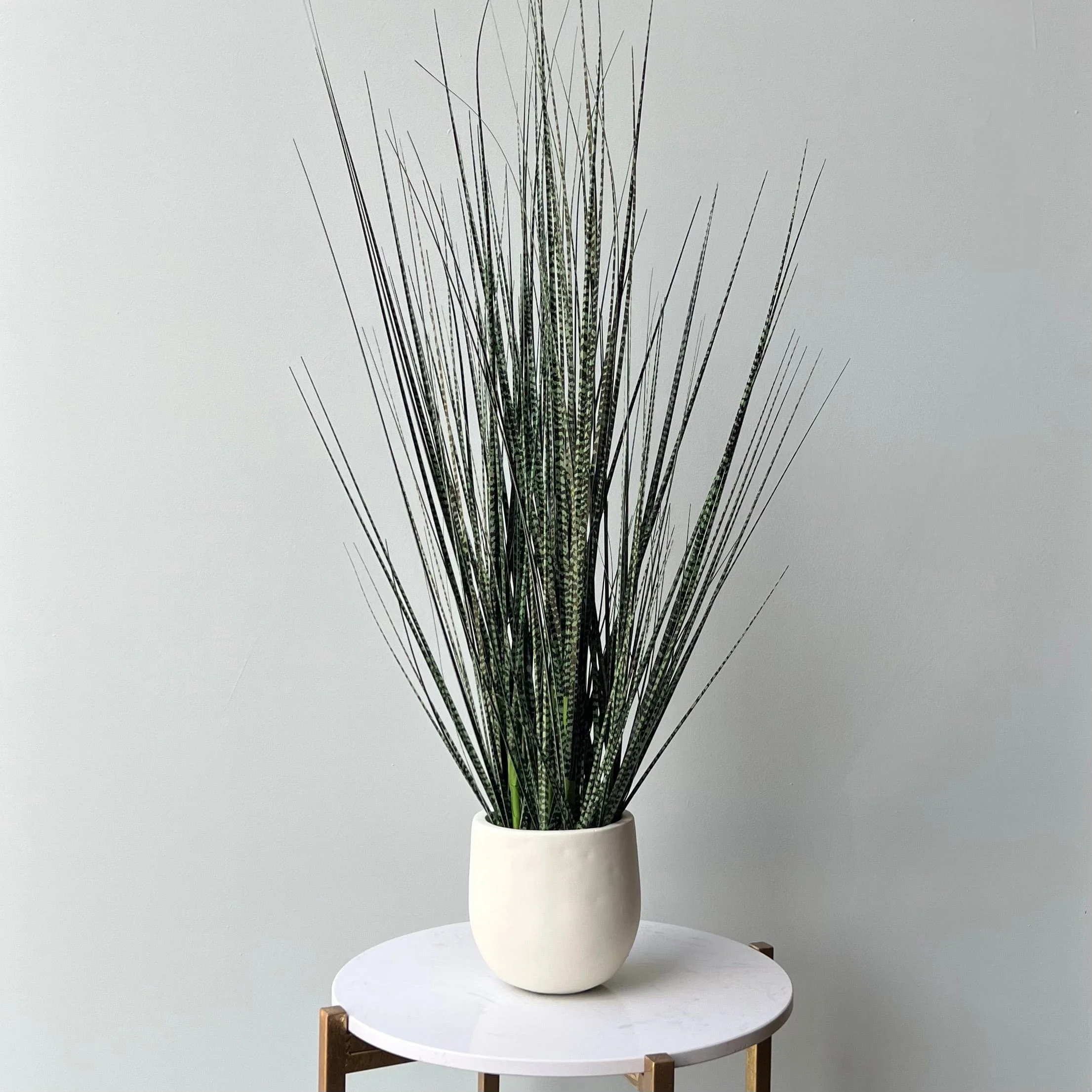 Artificial Mottled Onion Grass in Stone-look Planter - Image 3