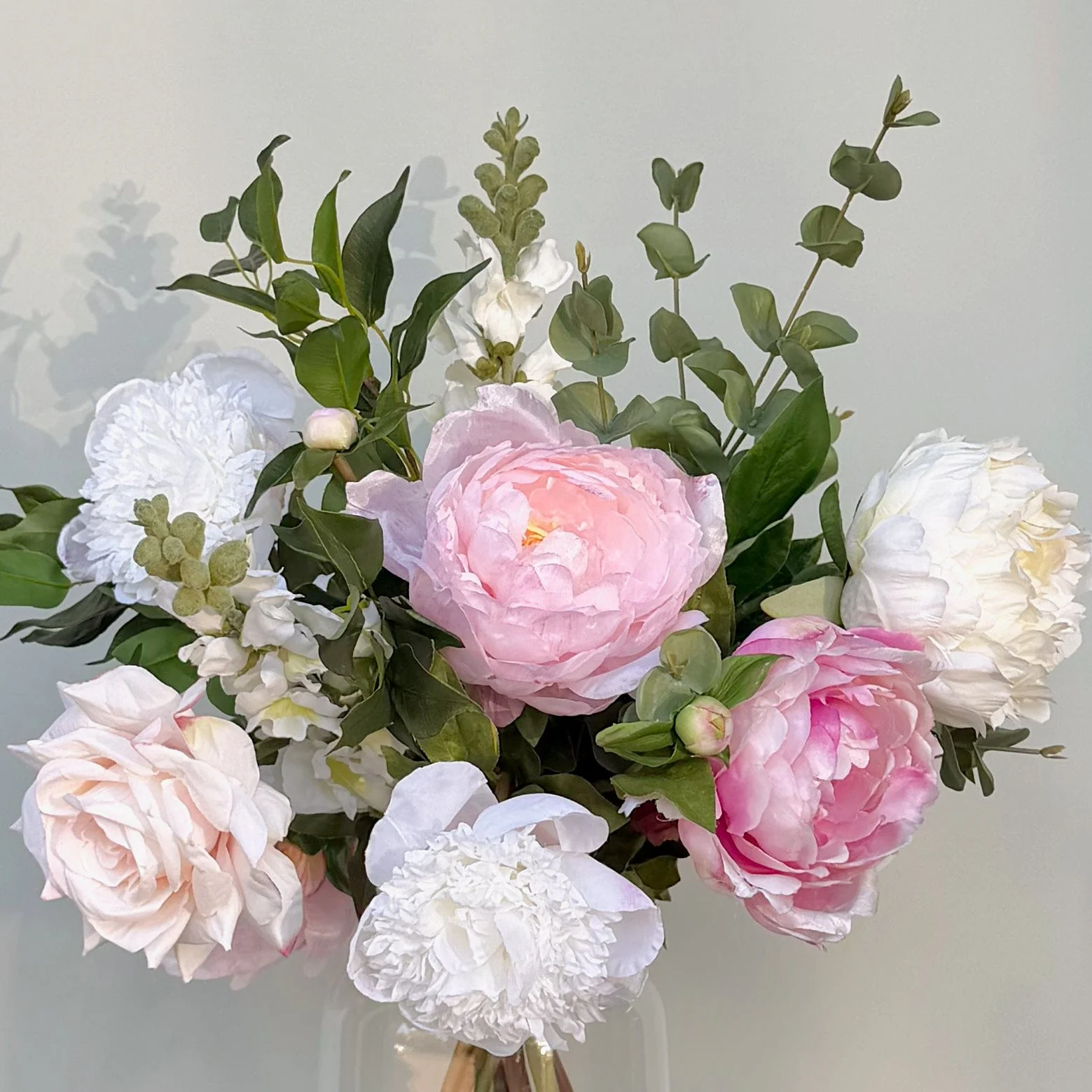 Born In October: Opal Rose Flower Bouquet & Vase Set - Image 2